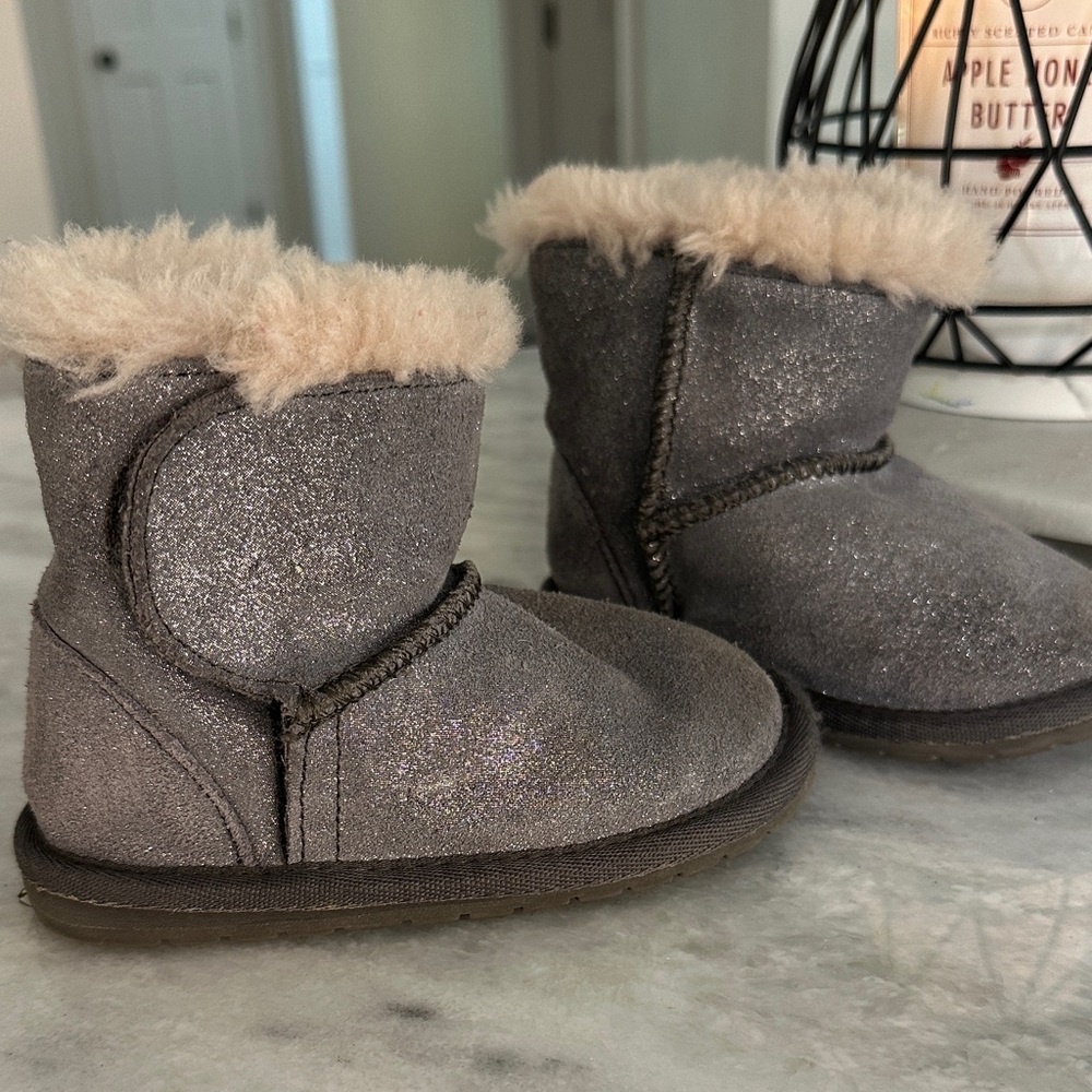 Emu Australia Toddler Silver Metallic Boots Size 7